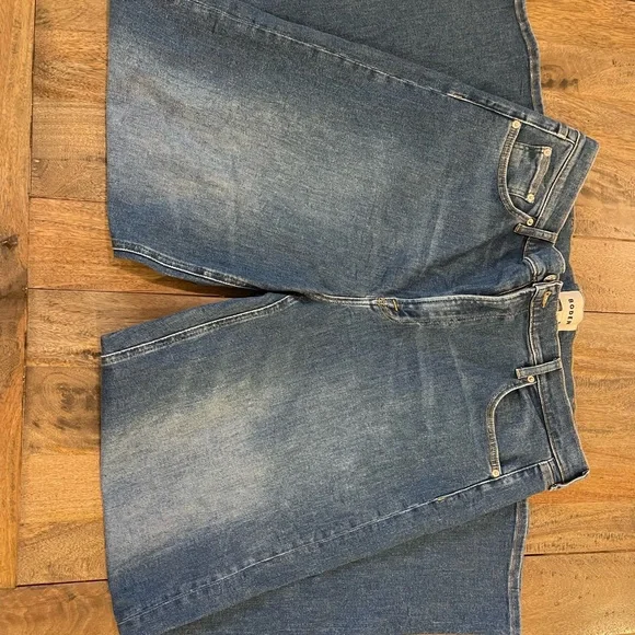 BODEN BUNDLE - Picture 4 of 7